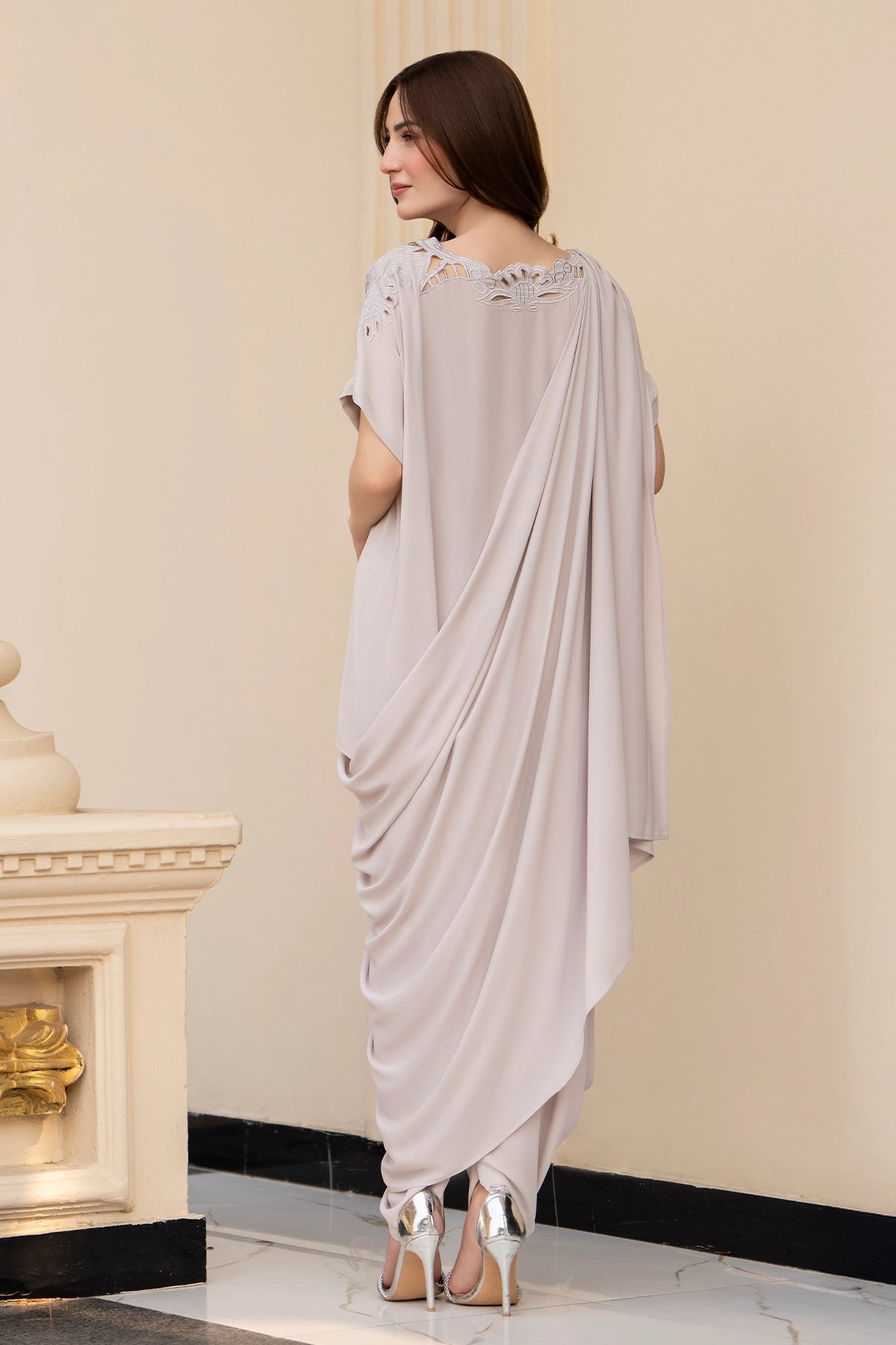 Pearl Drapé