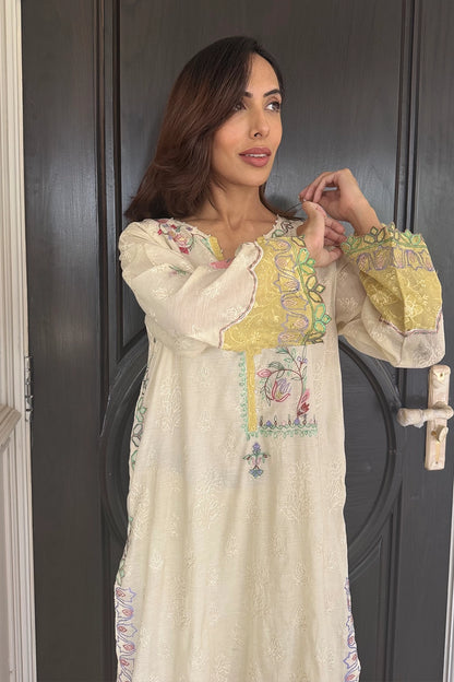 Ivory & Yellow Summer Harmony